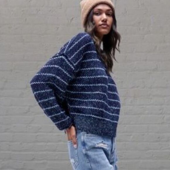 Free People Starlight Oversized Cropped Sweater - Picture 11 of 12